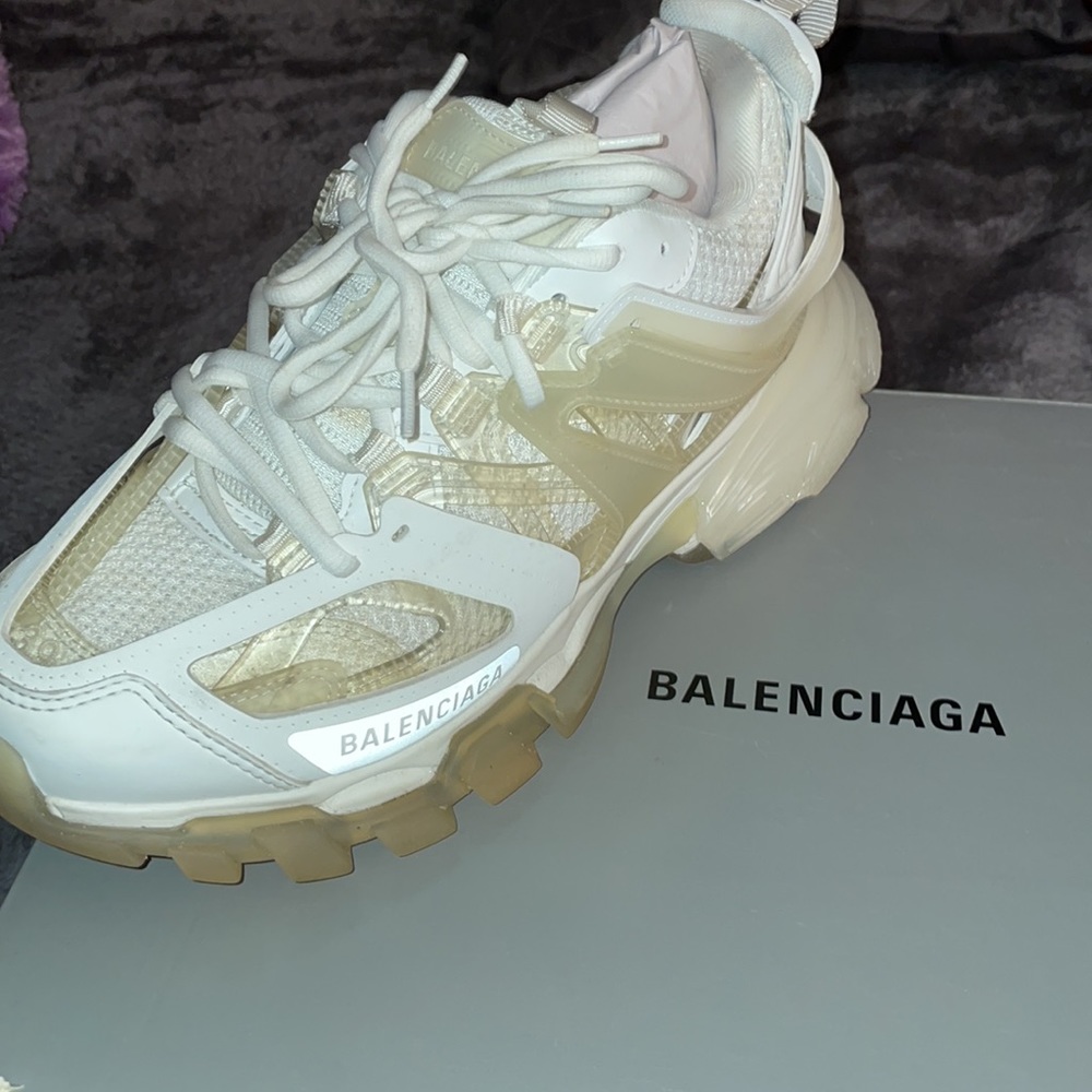 Balenciaga‘s